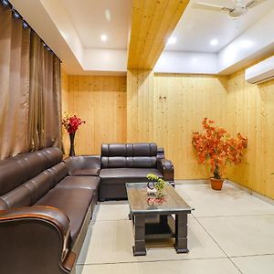 Fabhotel Grand Arya